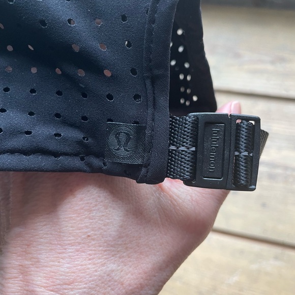 Lululemon Athletica Black Textured Baseball Cap - Picture 3 of 6